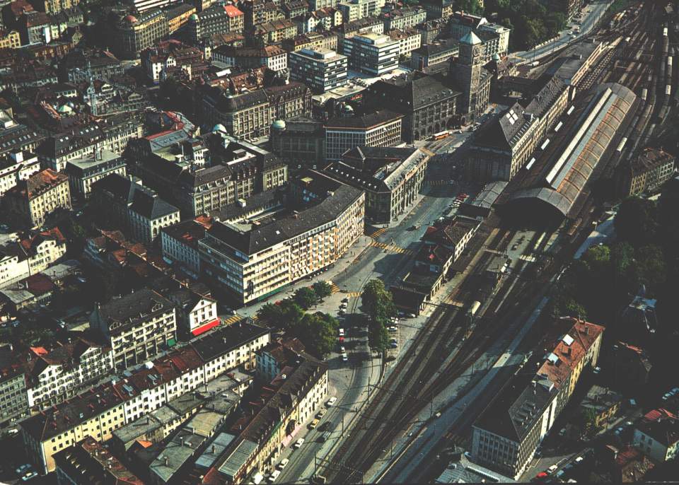 Postkarte Flugaufnahme St.Gallen Bahnhofquartier