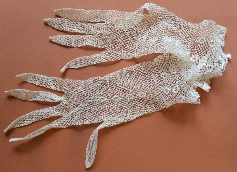1 Paar Damenhandschuhe, Handschuhe