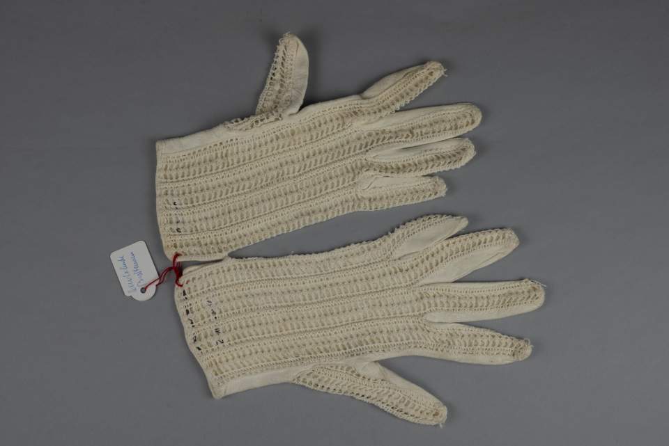 1 Paar Damenhandschuhe, Handschuhe