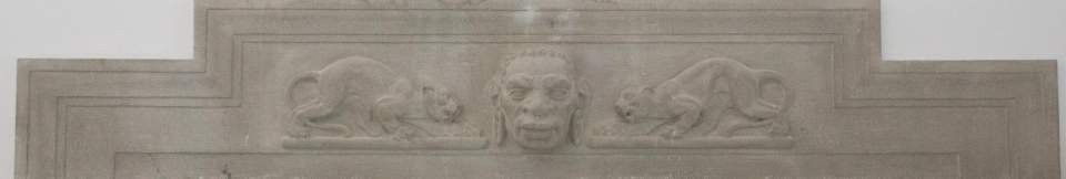 Reliefs in Völkerkunderäumen
