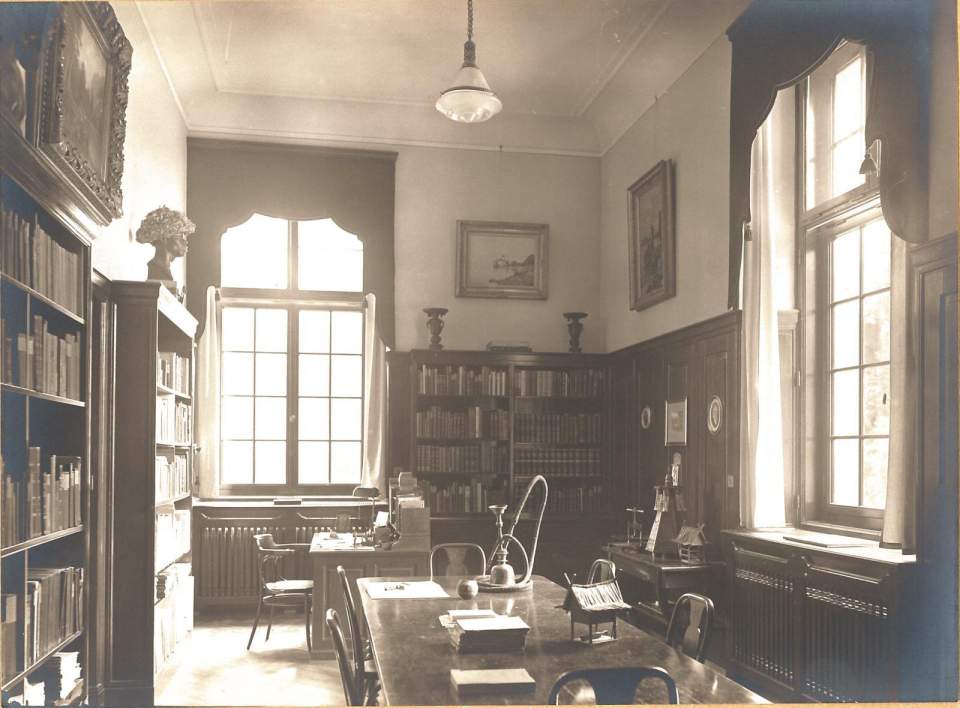Fotografie Büro Konservator Völkerkunde