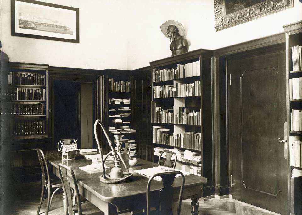 Fotografie Büro Konservator Völkerkunde