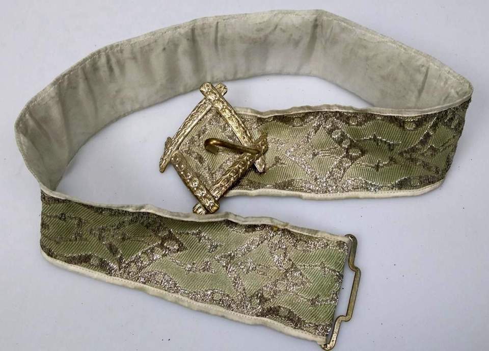 Heller Stoffgürtel mit Silberschnalle, Damengürtel, Gürtel