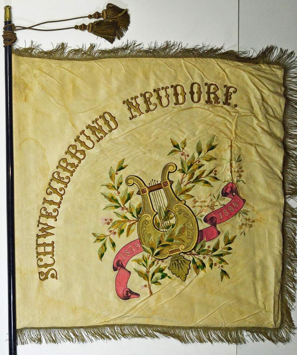 Fahne Schweizerbund Neudorf