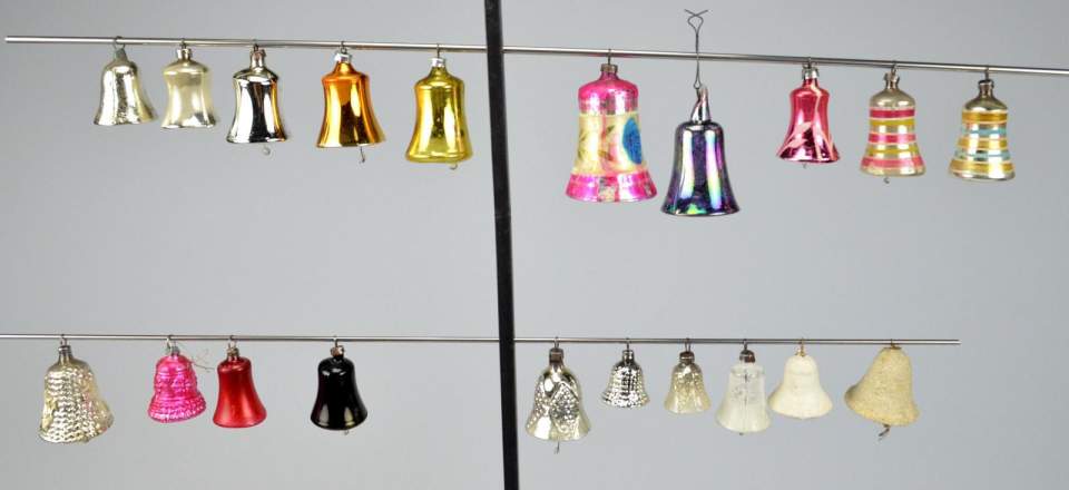 Weihnachtsschmuck, Christbaumschmuck in Glockenform, 20 Glocken