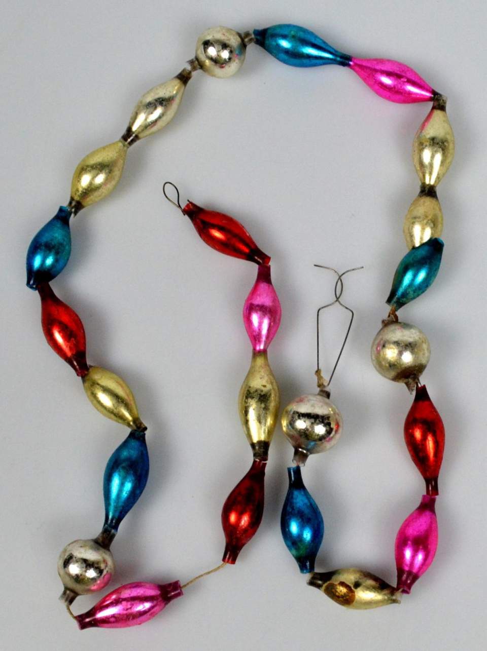 Weihnachtsschmuck, Glasperlenkette