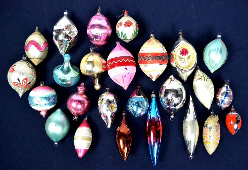Weihnachtsschmuck, 24 Christbaumkugeln