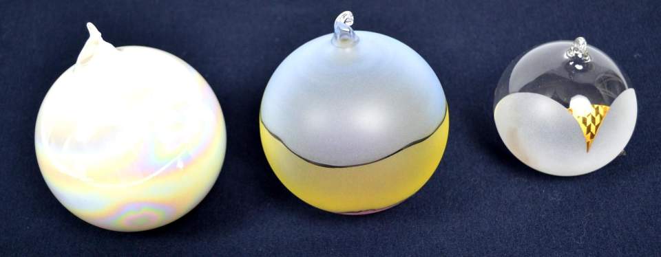 Weihnachtsschmuck, 3 Christbaumkugeln von Eugen Füllemann