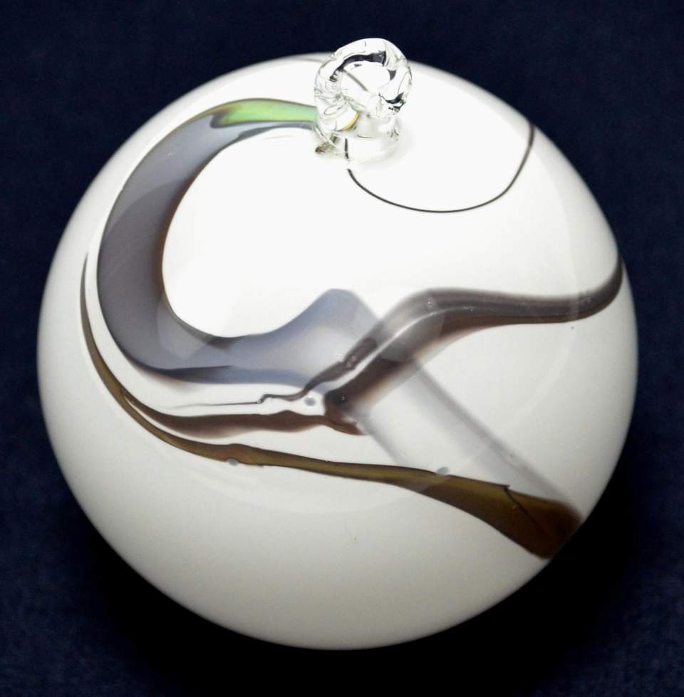 Weihnachtsschmuck, 1 Christbaumkugel aus Glas von Udo Edelmann