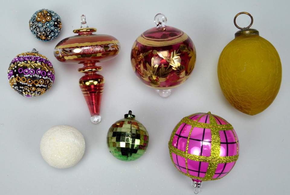 Weihnachtsschmuck, 8 Kugeln