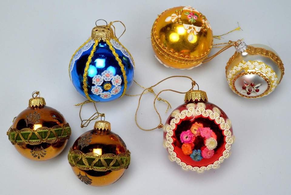 Weihnachtsschmuck, 6 Christbaumkugeln
