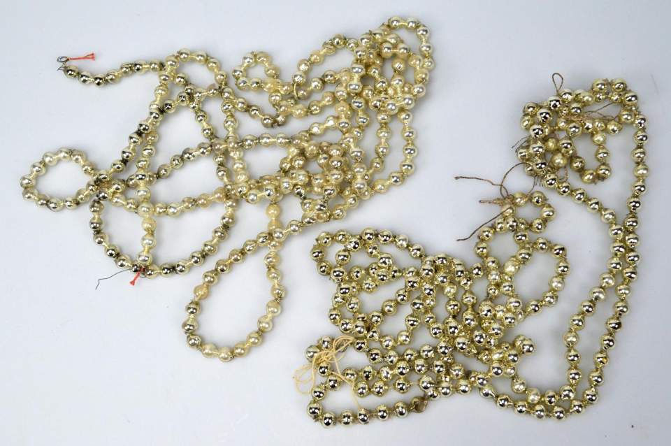 Weihnachtsschmuck, 2 Glasketten