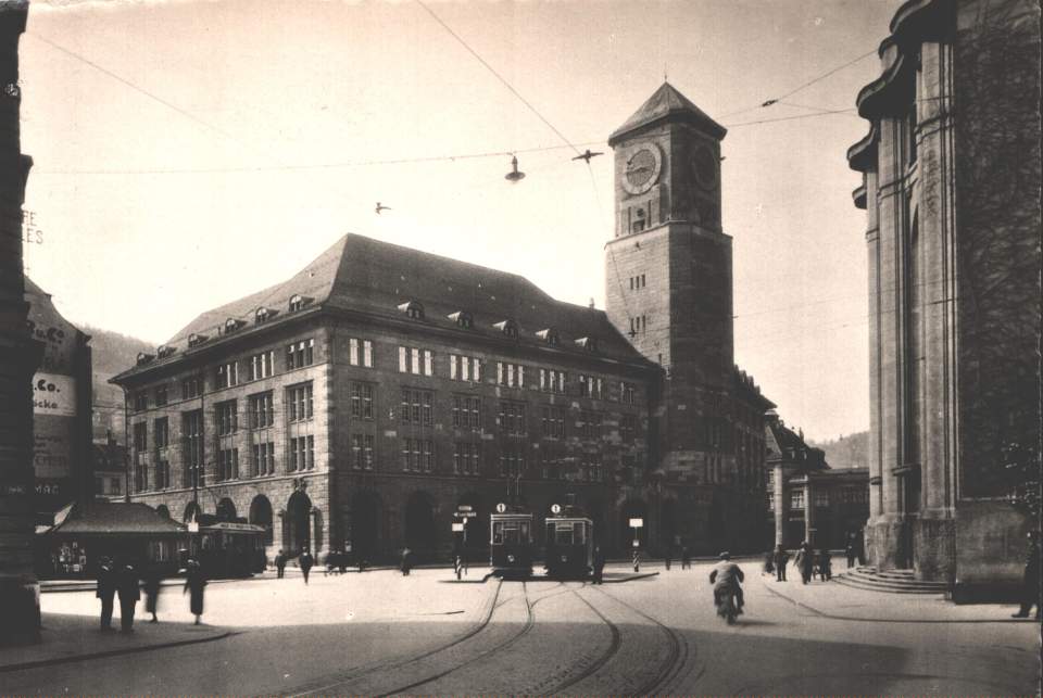 Postkarte St.Gallen Bahnhofplatz mit Post
