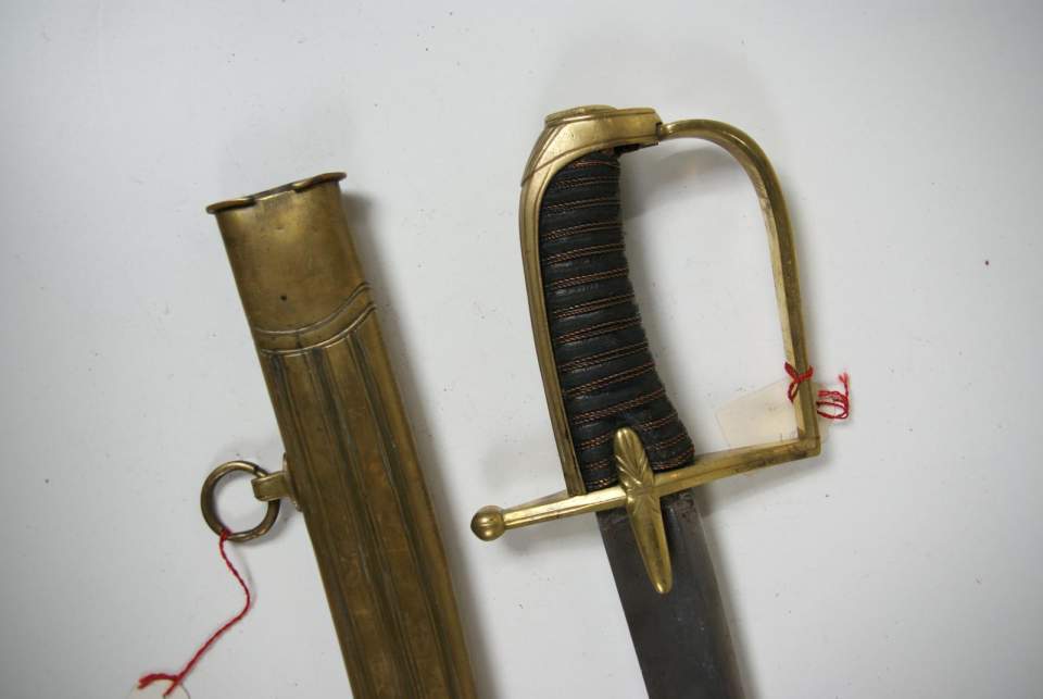 Säbel mit Scheide, Husarensäbel