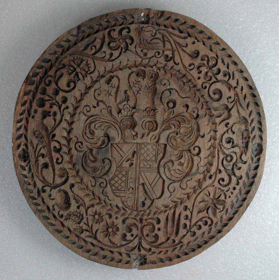St.Galler Bibermodel mit Allianzwappen der Zollikofer und Schobinger, Gebäckmodel