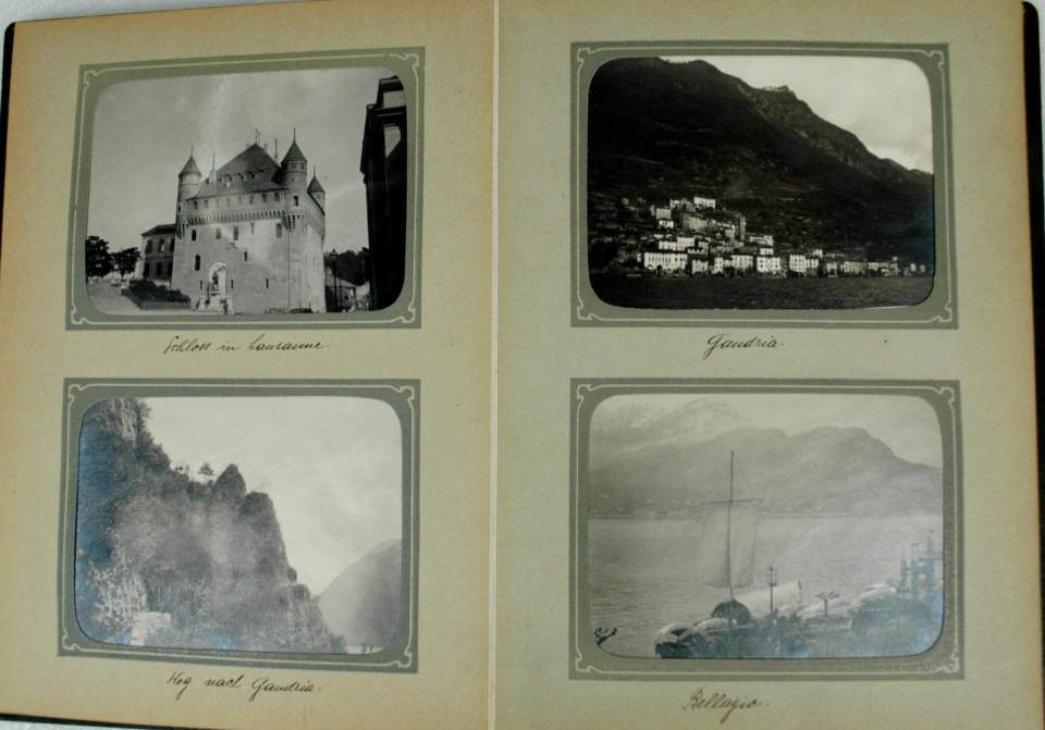 Fotoalbum (schwarzweiss)