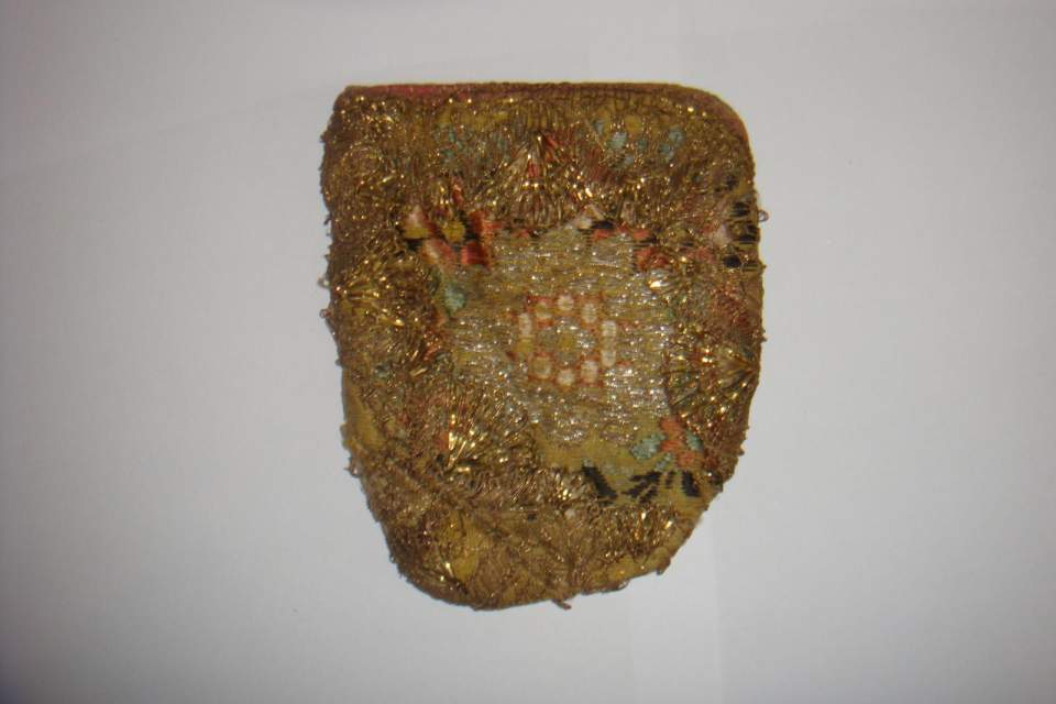 Kleiner Brustlatz, Vorstecker