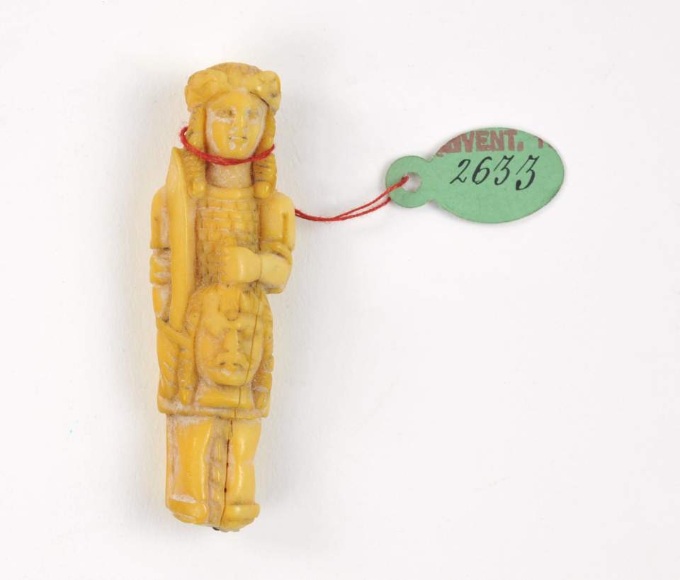 Elfenbeinfigürchen