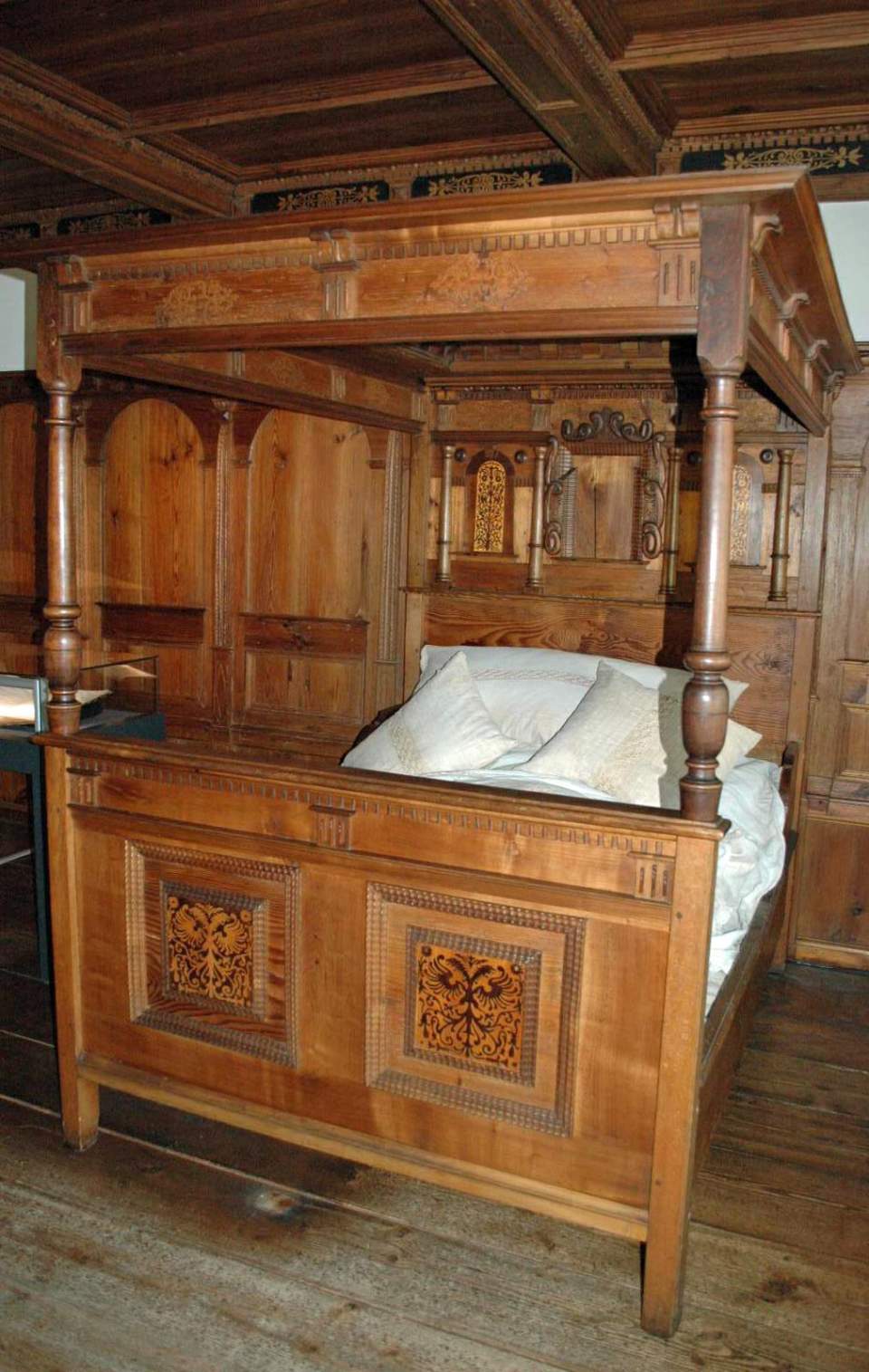 Himmelbett, Baldachinbett, Bett