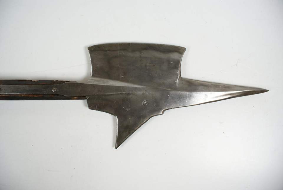 Halbarte, Hellebarde, Stangenwaffe
