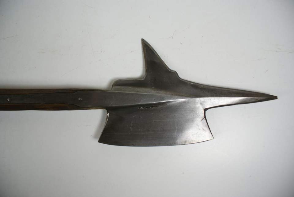 Halbarte, Hellebarde, Stangenwaffe