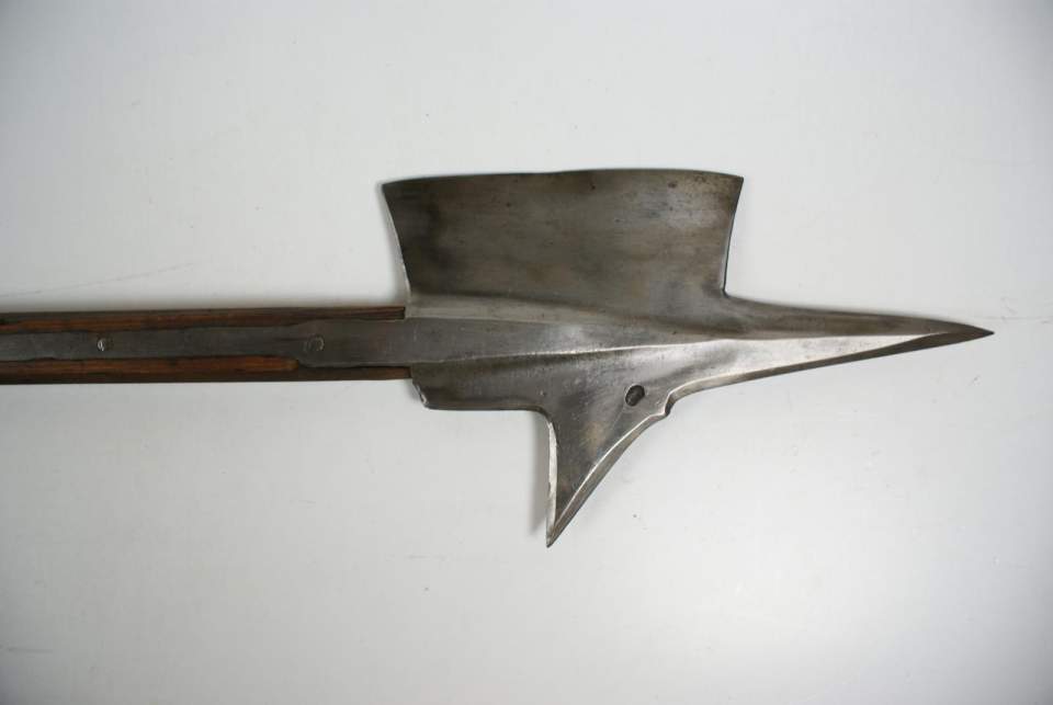 Halbarte, Hellebarde, Stangenwaffe