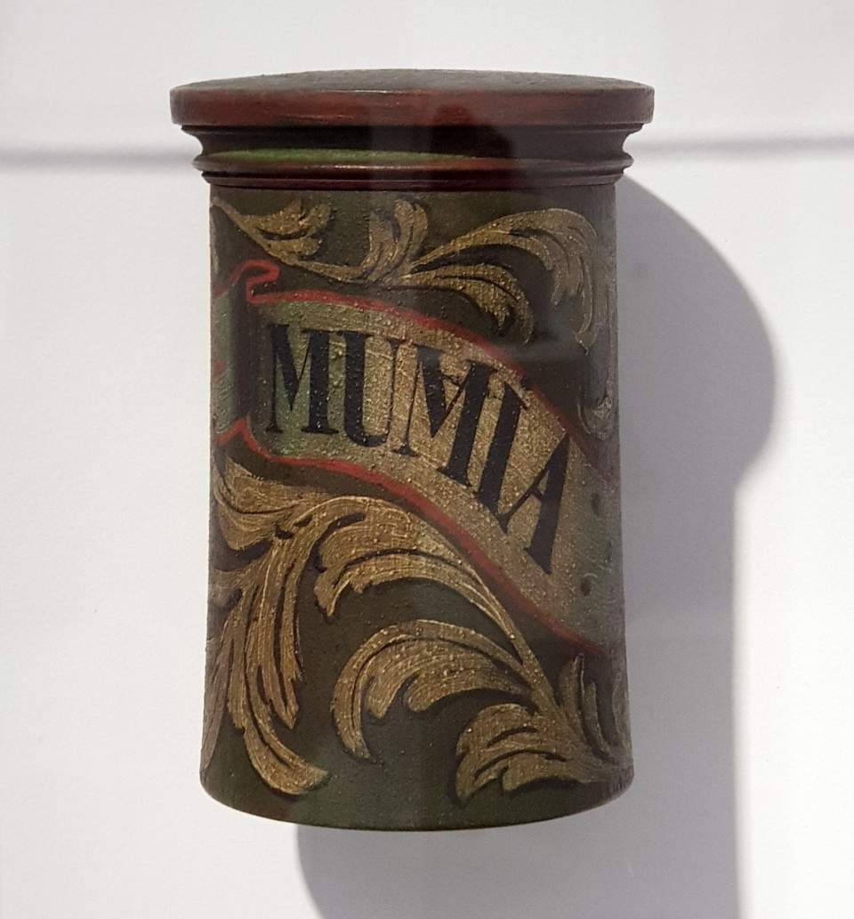 Apothekerbüchse, Büchse Mumia