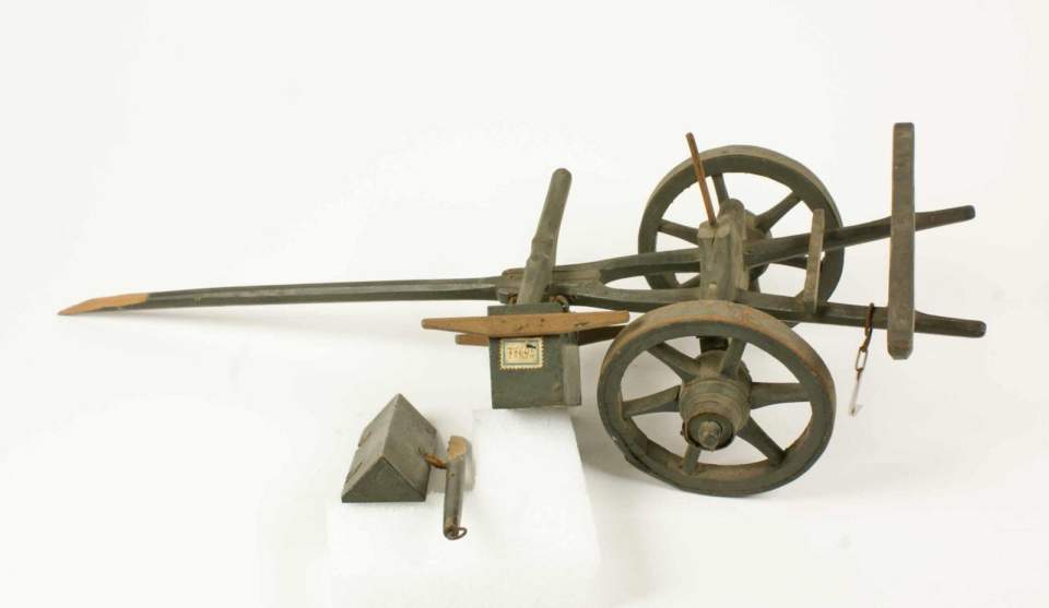 Spielzeug Kanone mit Lafette