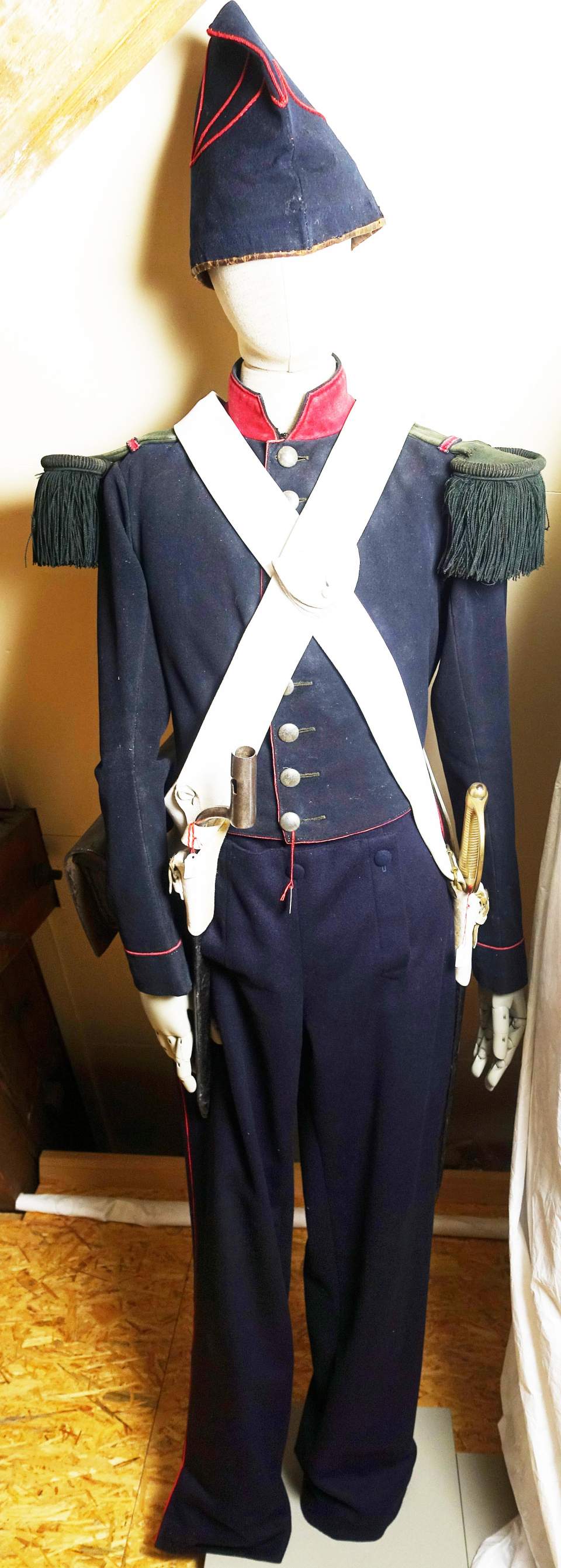 Schaufigur 1 Militaria:  Infanteriesoldat, Unteroffizier (Gefreiter oder Korporal), Eidg. Ord. 1852
