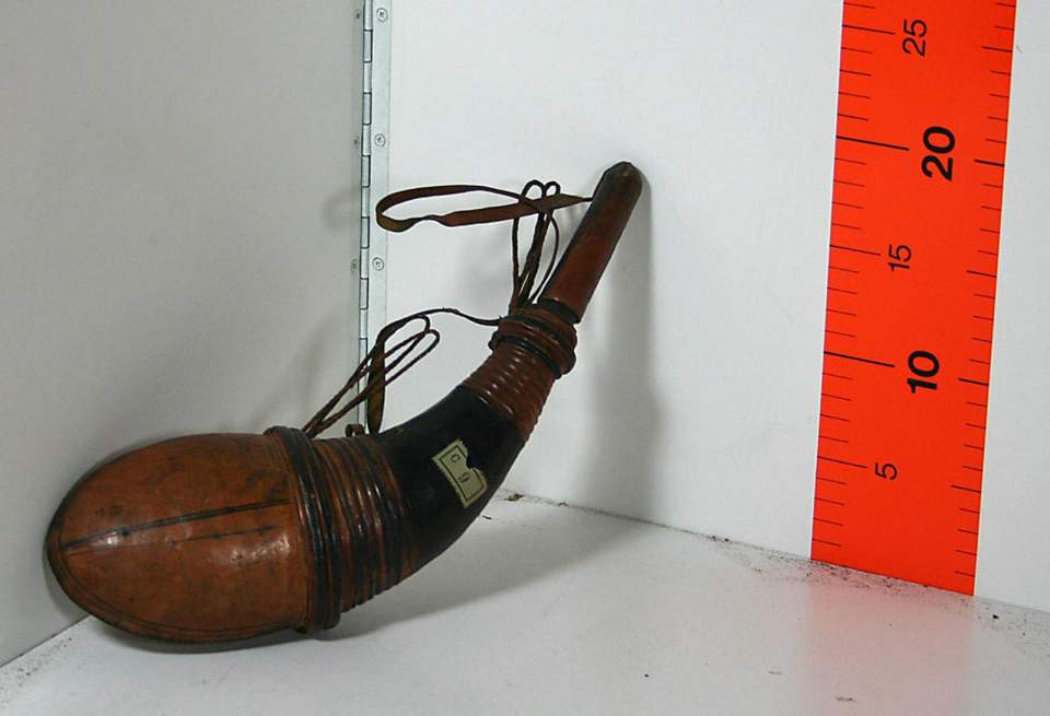 Pulverflasche oder Pulverhorn