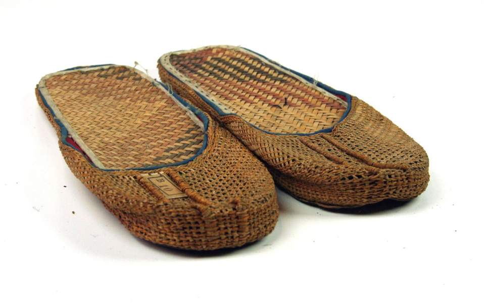 1 Paar Sandalen