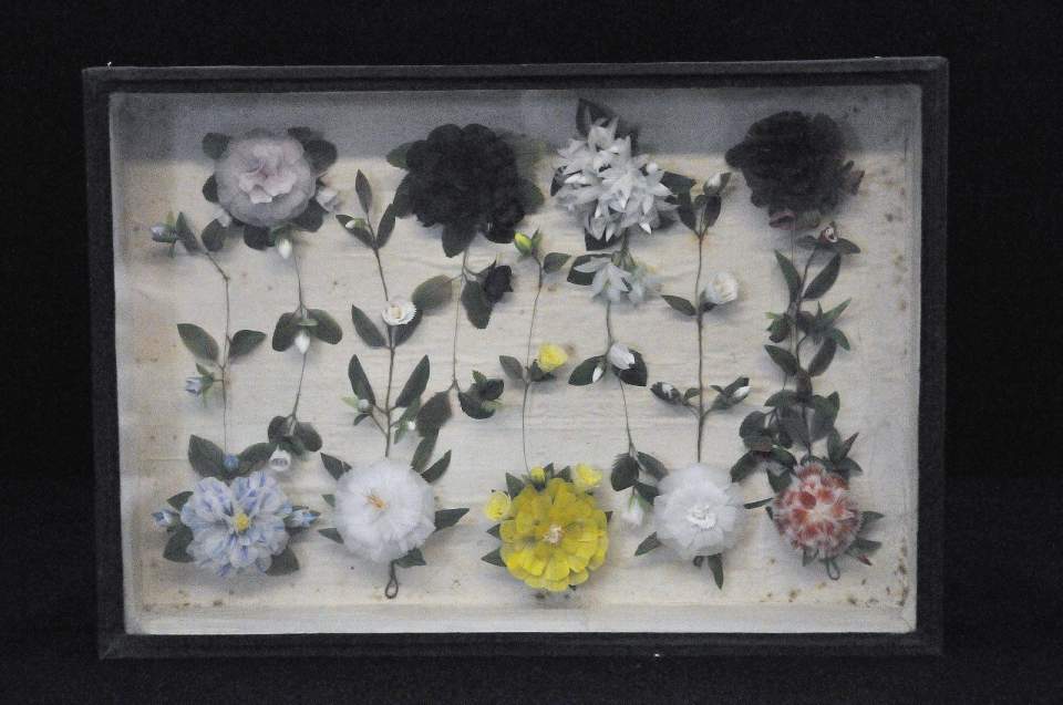 Federschmuck-2 Schachteln mit Blumen aus Vogelfedern