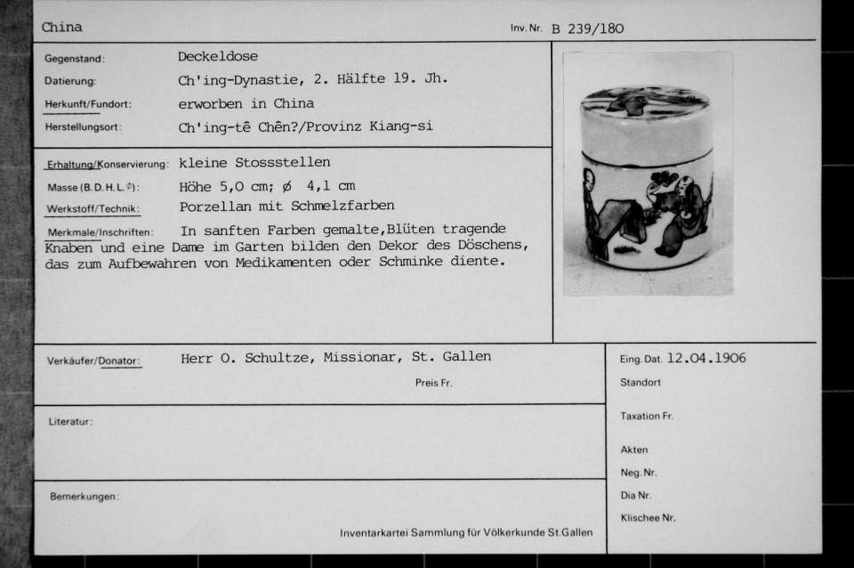 Salbenbüchse