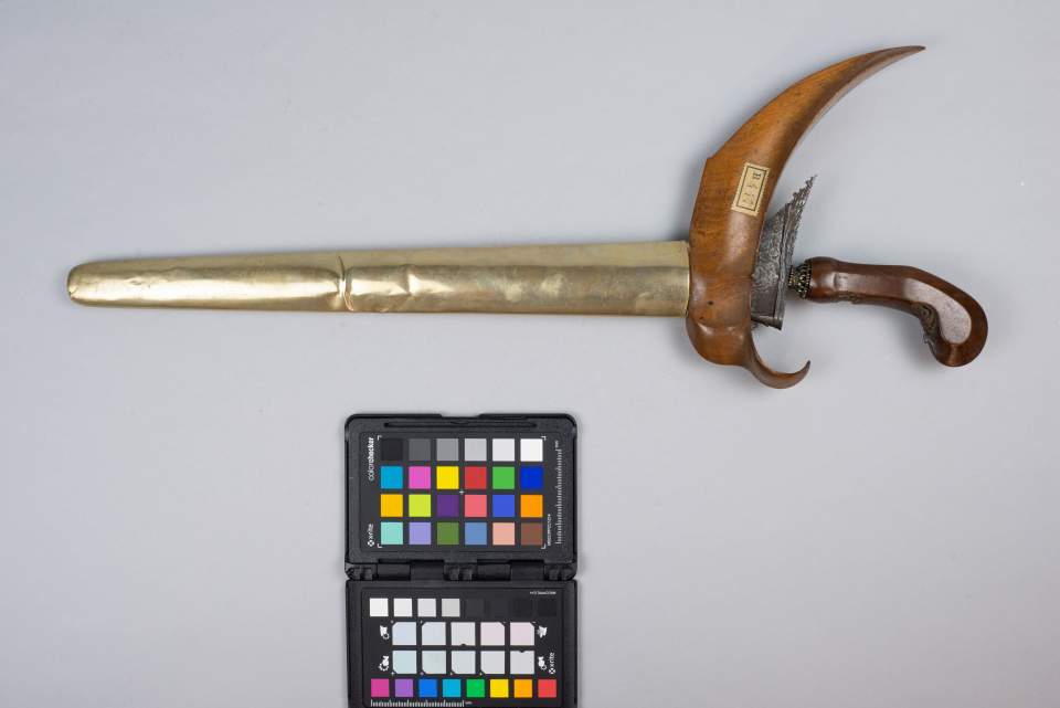Keris mit Scheide, Dolch