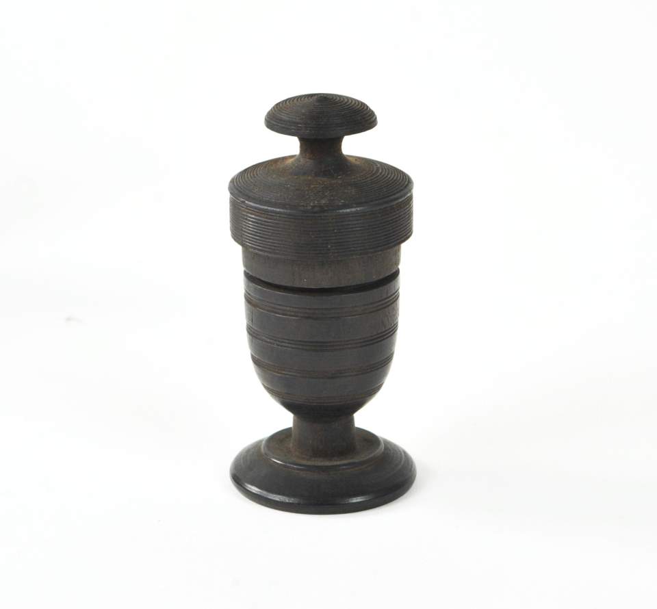kleiner Holzpokal