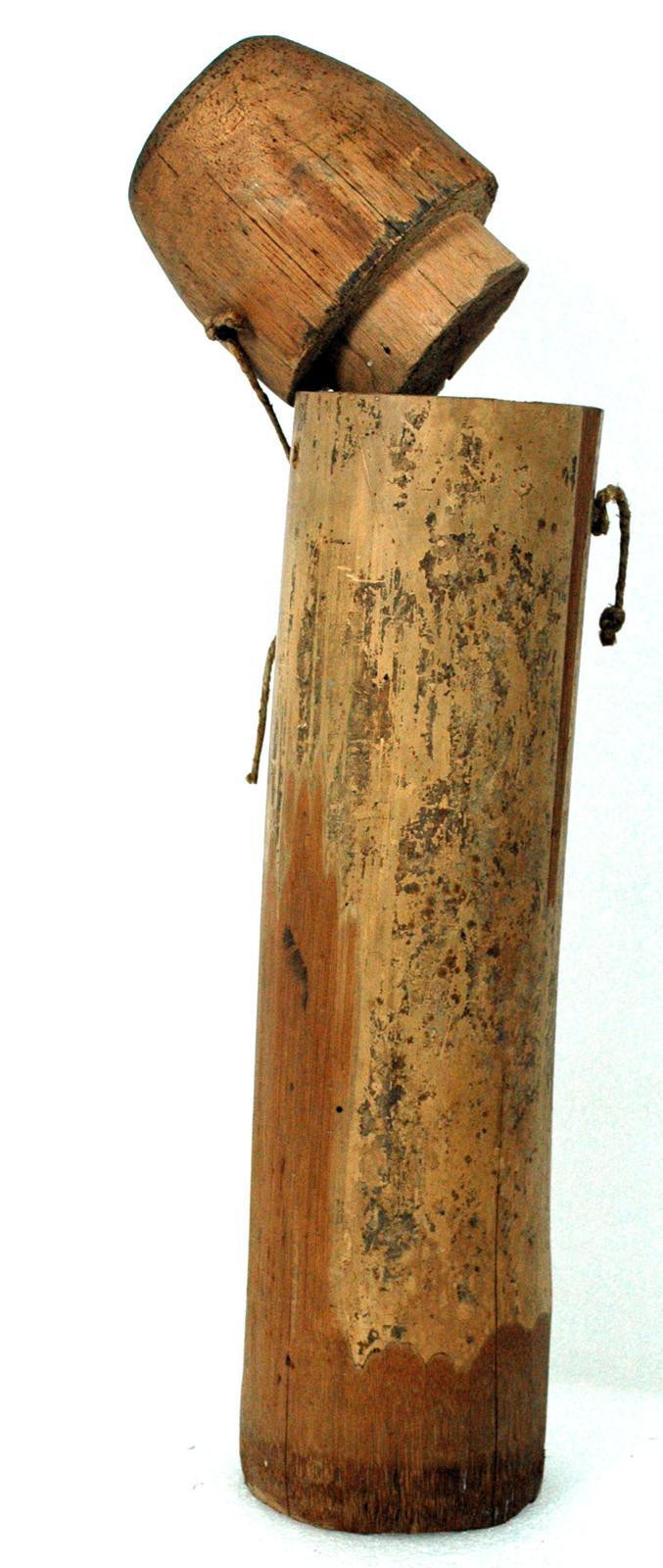 Bambusköcher mit Holzdeckel