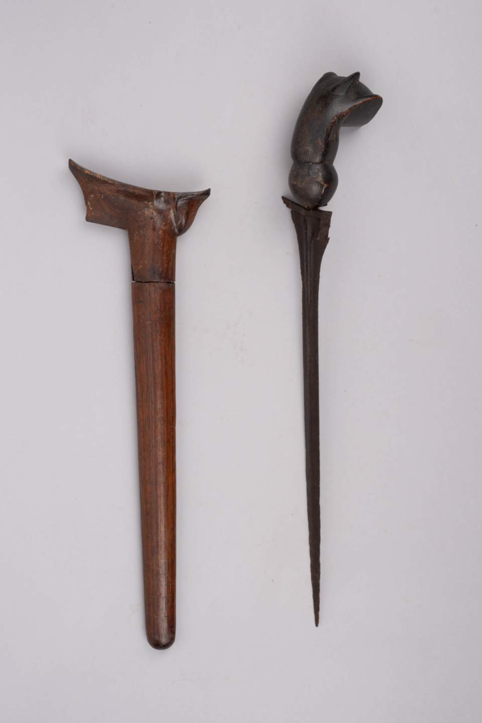 Keris mit Scheide, Dolch