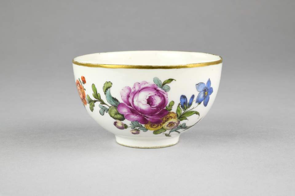 Tee-Tasse (Koppchen) mit Untertasse 