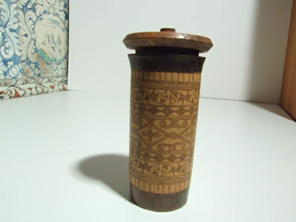 Sirih-Büchse