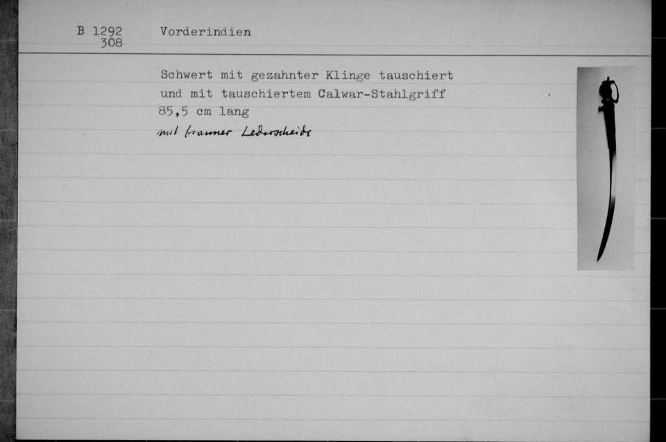 Schwert mit gezahnter Klinge, tauschiert
