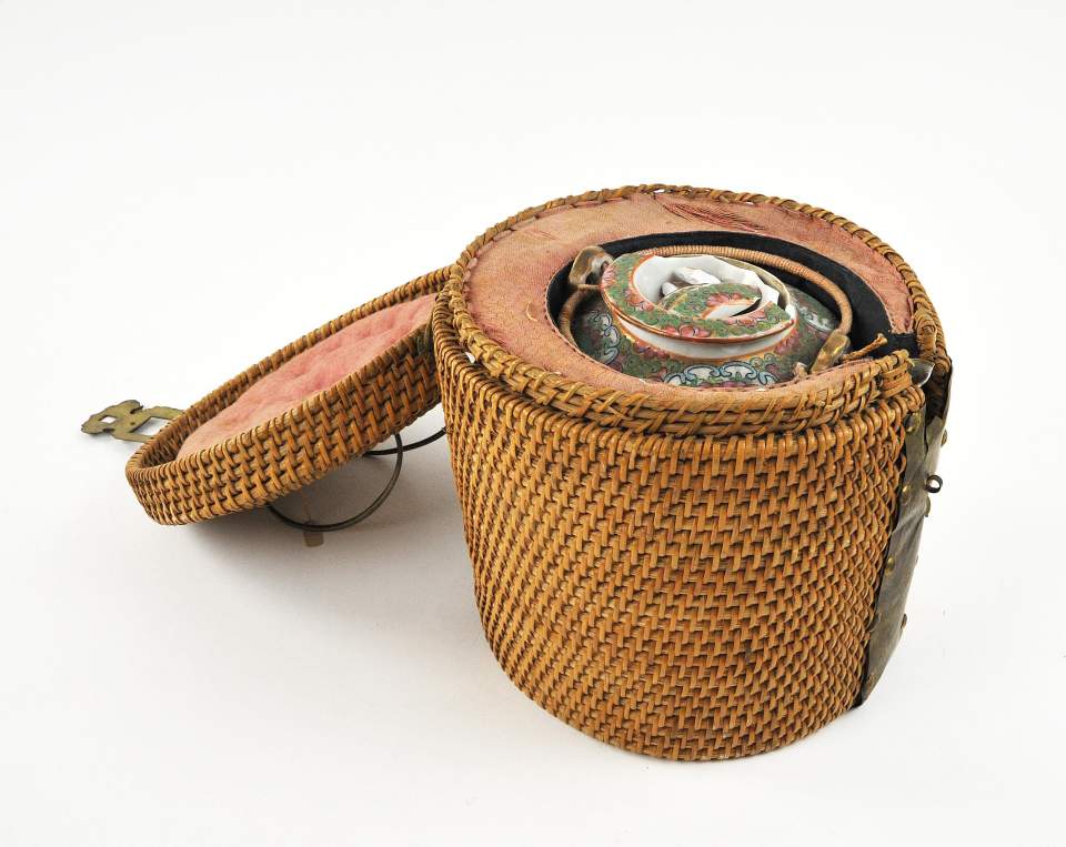 Teekanne in Reiseverpackung
