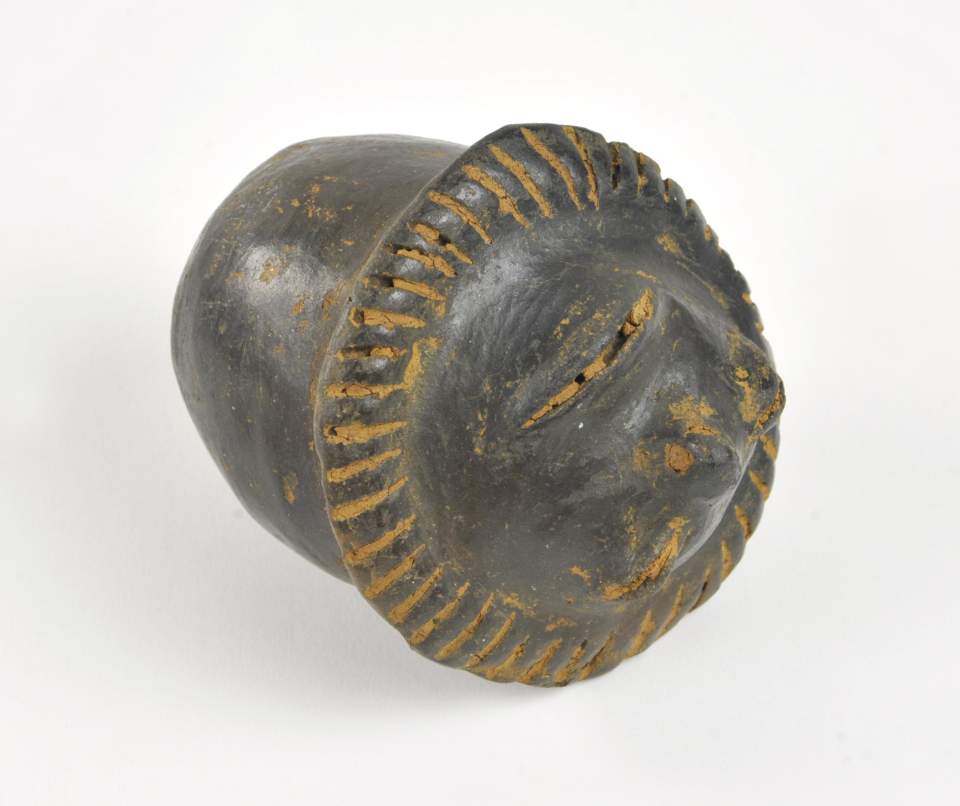 Tonfigur, menschlicher Kopf