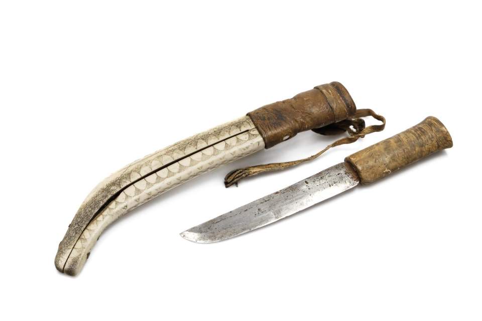 Messer mit Scheide