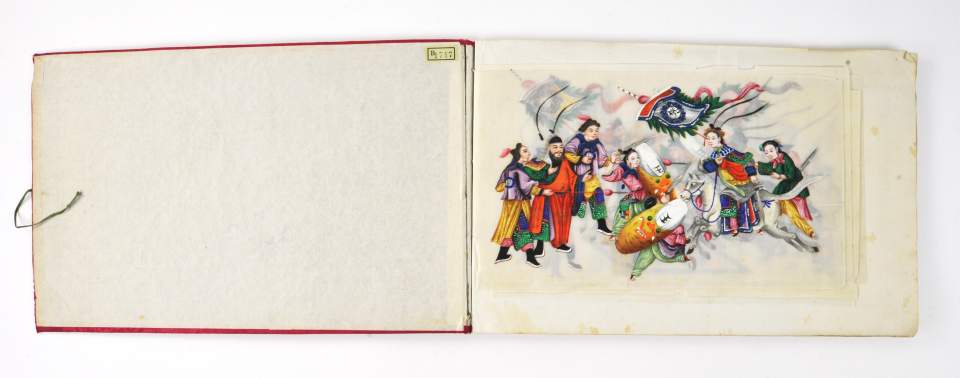 Buch mit 12 Malereien
