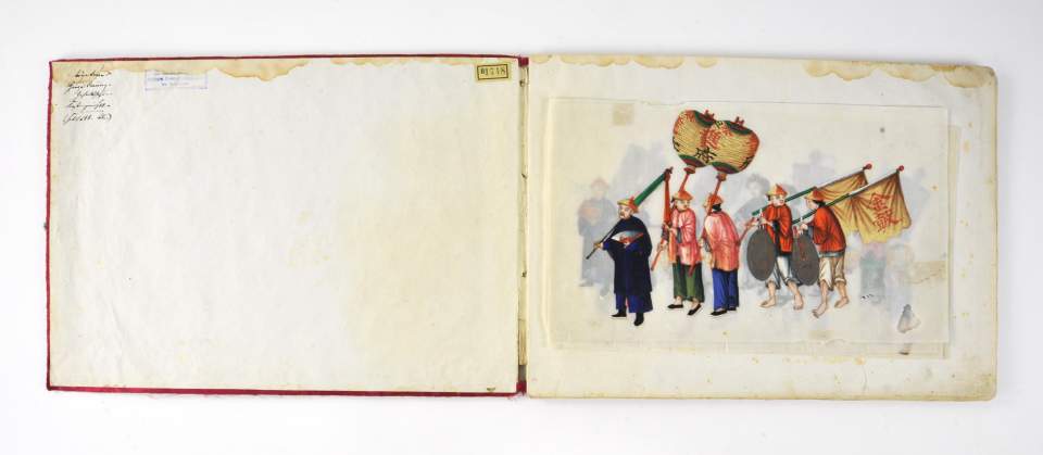 Buch mit 12 Malereien 