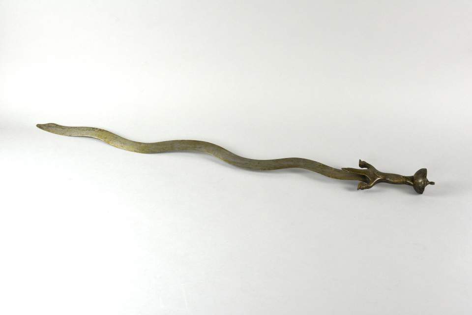 Schwert, Klinge in Schlangeform
