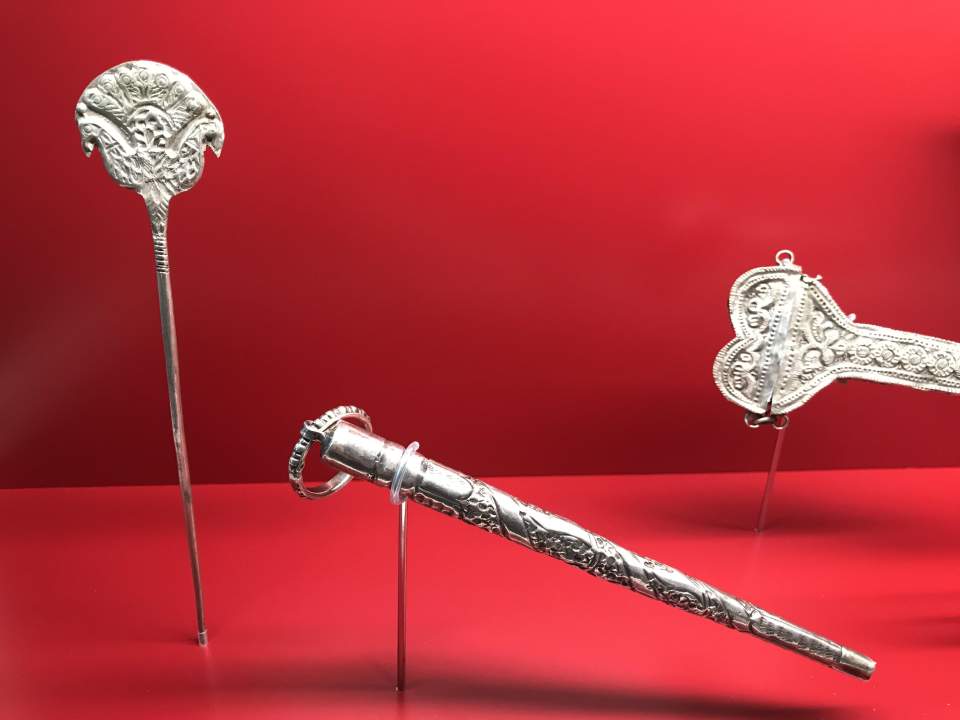 Schminkstift mit Köcher 