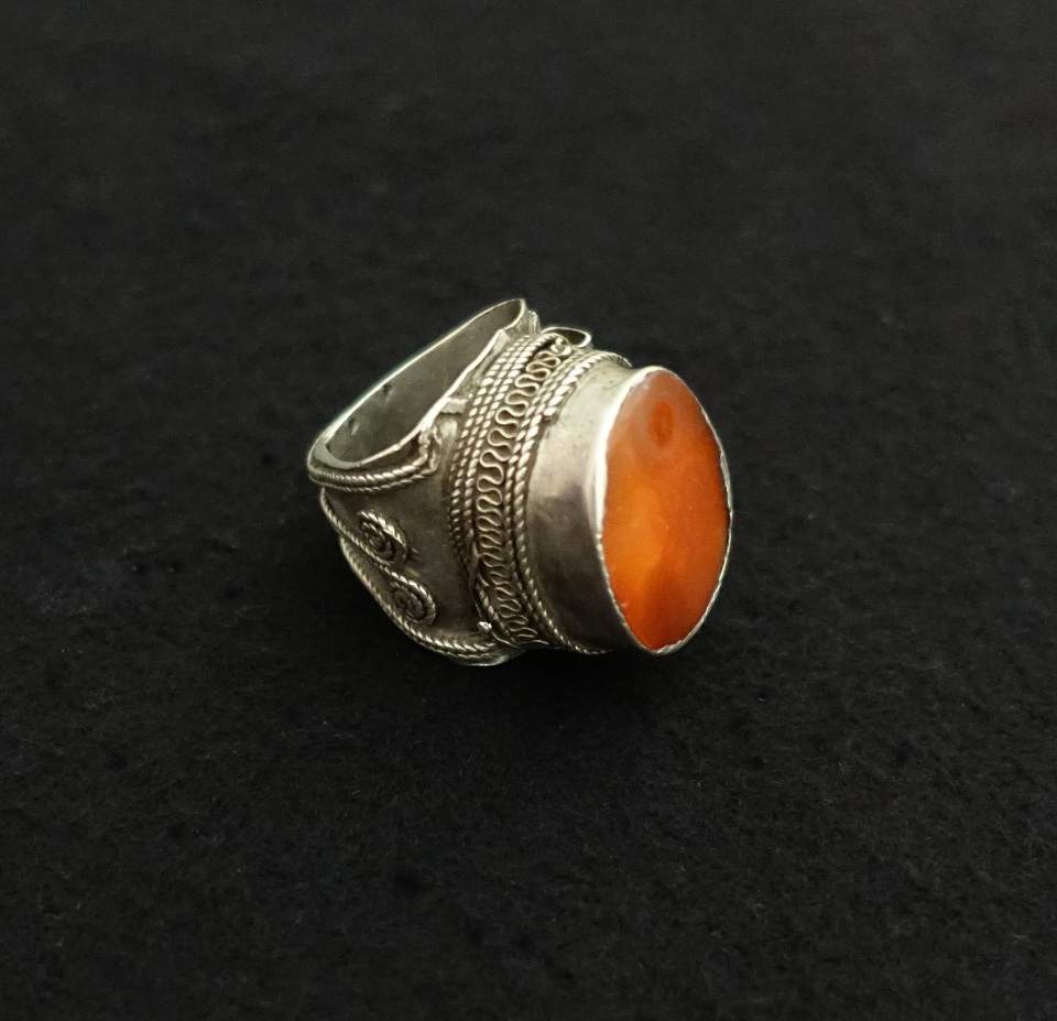 Fingerring