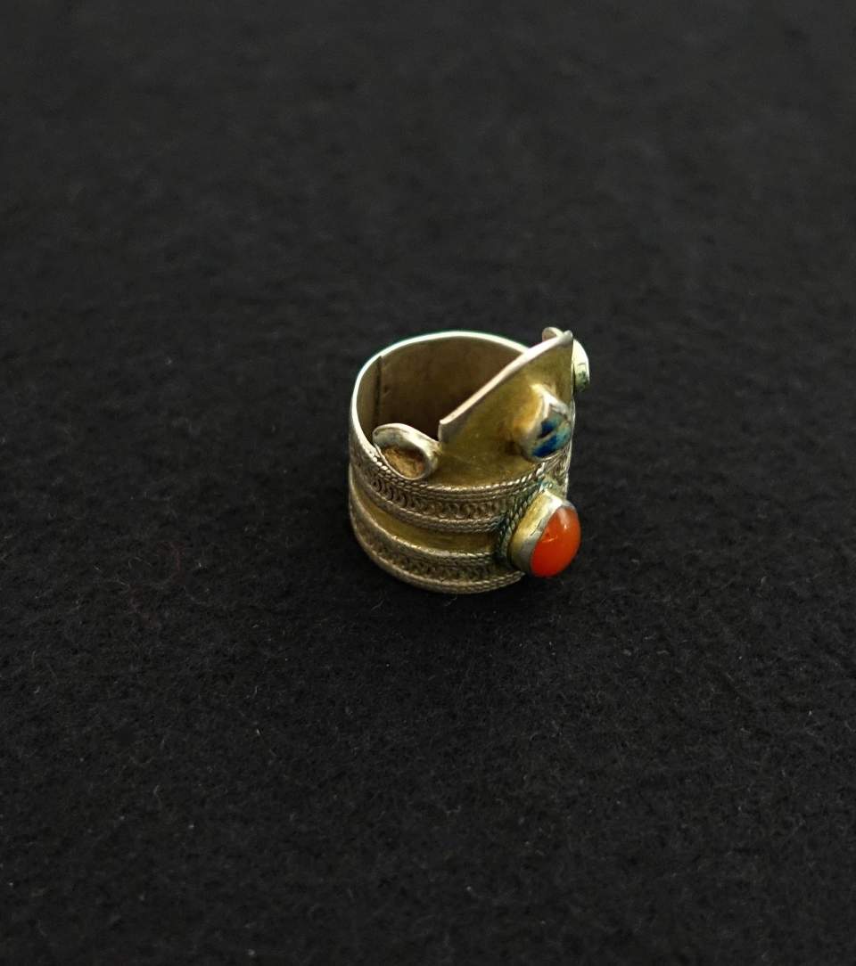 Fingerring
