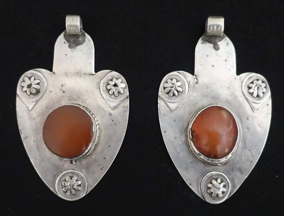 Asyk-Element aus einem Zopfschmuck, Rückenschmuck